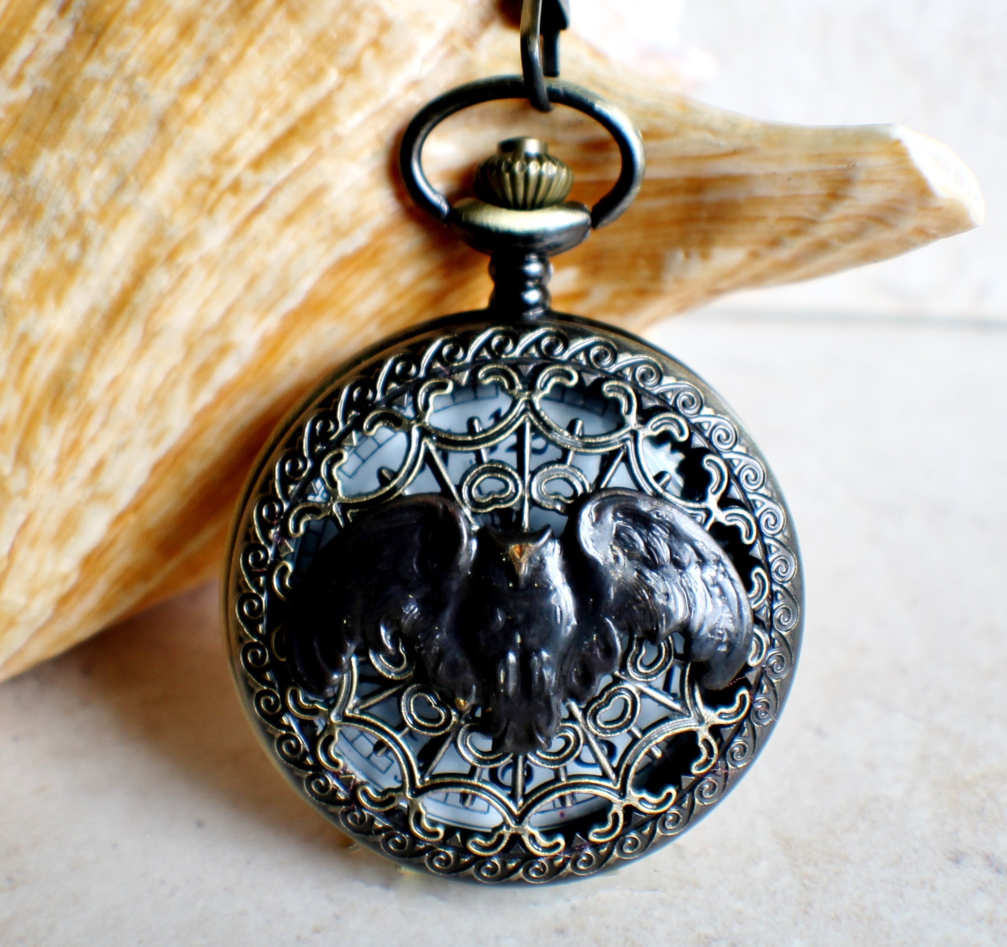IMG_2651.jpg Owl pocket watch, mens pocket watch with flying owl mounted on front case - Image 1