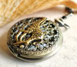 Giraffe battery operated pocket watch in bronze. - Image 2