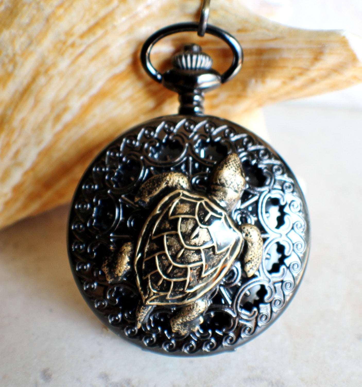 il_fullxfull.1055686200_sb73.jpg Sea turtle mechanical pocket watch in black - Image 1