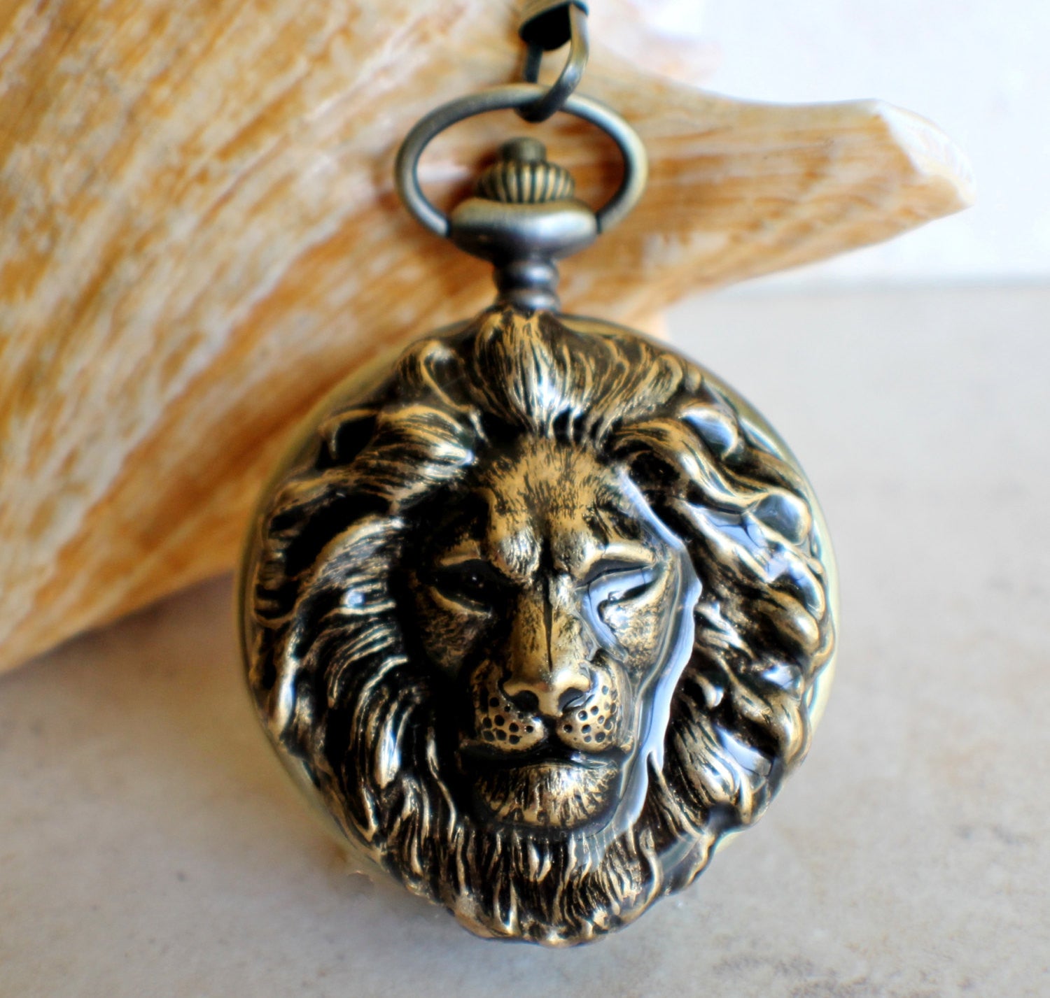 il_fullxfull.990113971_45cv_dad81571-cda0-42a8-983e-003b4e7ef3f2.jpeg Lion Head Battery Operated Pocket Watch - Image 1